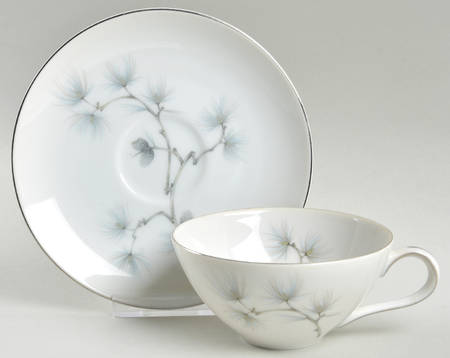 Caroline Pine Flat Cup & Saucer Set by Meito