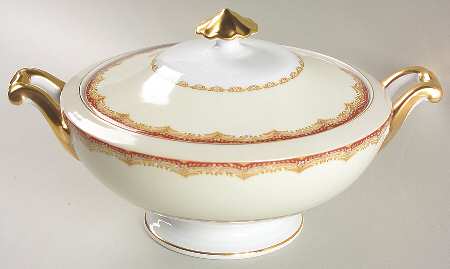 Celestine Round Covered Vegetable