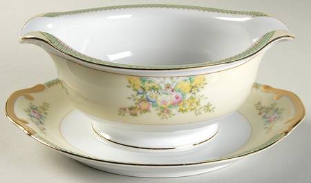 Chace Gravy Boat with Attached Underplate