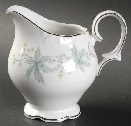Chantilly Creamer
