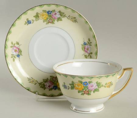 Chanhale Footed Cup & Saucer Set