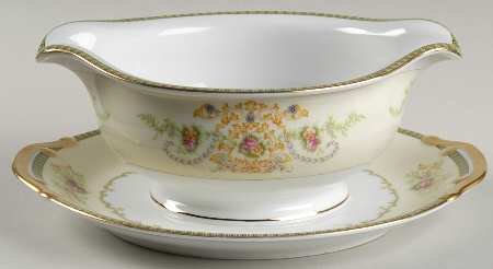 Charm Gravy Boat with Attached Underplate
