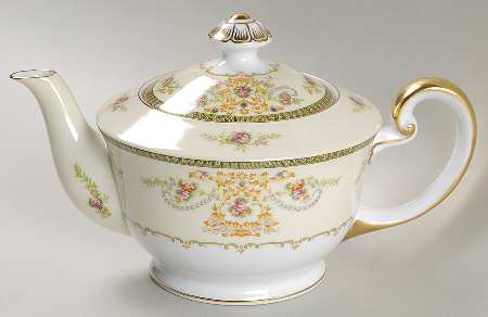 Charm Teapot & Lid