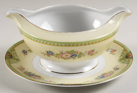 Clarence Gravy Boat with Attached Underplate