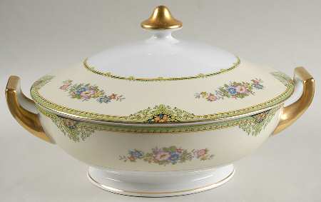 Clarence Round Covered Vegetable