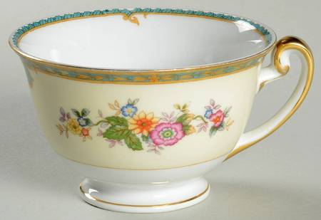 Clifton Footed Cup