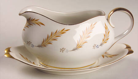 Courtley Gravy Boat & Underplate