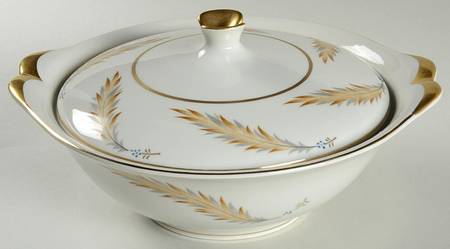 Courtley Round Covered Vegetable
