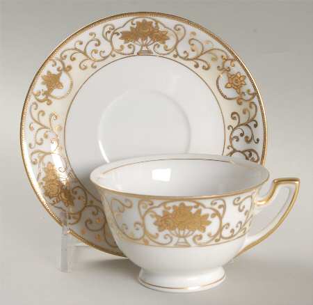 Crescent Footed Cup & Saucer Set