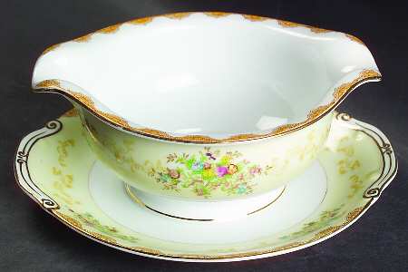 Dalton Gravy Boat with Attached Underplate by Meito