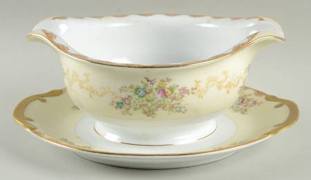 Dalton Gravy Boat with Attached Underplate