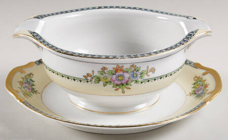 Delano Gravy Boat with Attached Underplate
