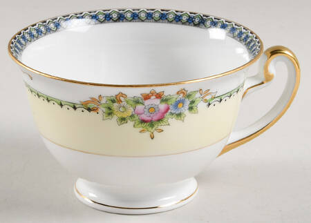 Delano Footed Cup