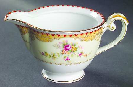 Derby Creamer