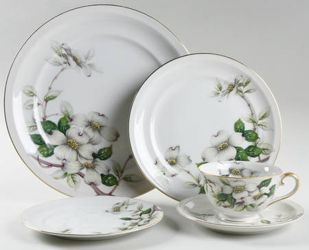 Dogwood 5 Piece Place Setting