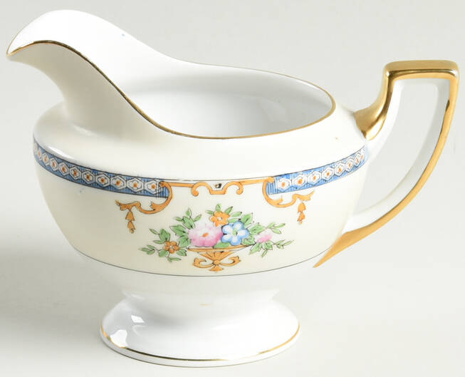 Dolores (Gold Trim) Creamer