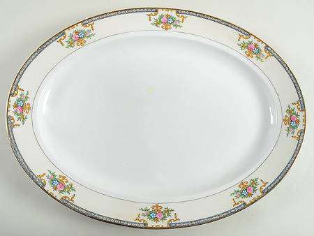 Dolores (Gold Trim) 16" Oval Serving Platter