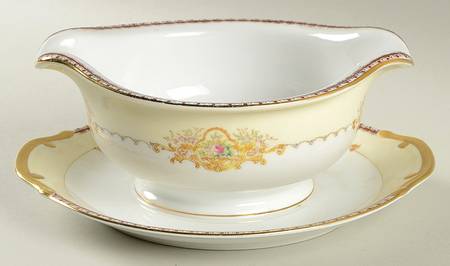 Dover Gravy Boat with Attached Underplate