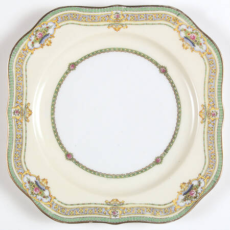 Dublin (Floral Urns) Square Luncheon Plate