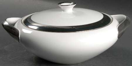 Duchess Round Covered Vegetable