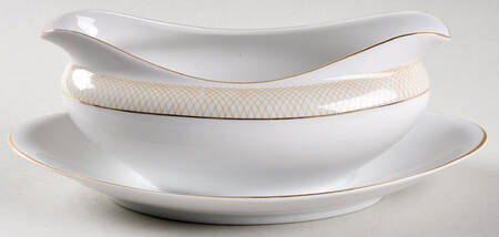 Etude Gravy Boat with Attached Underplate