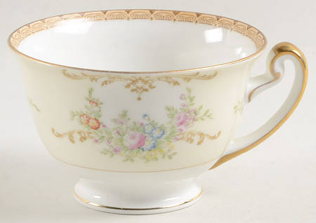 Garland Footed Cup