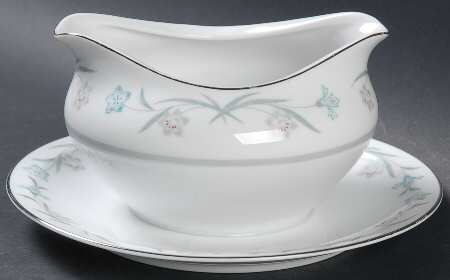 Glenora Gravy Boat with Attached Underplate