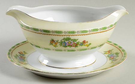 Grafton Gravy Boat with Attached Underplate