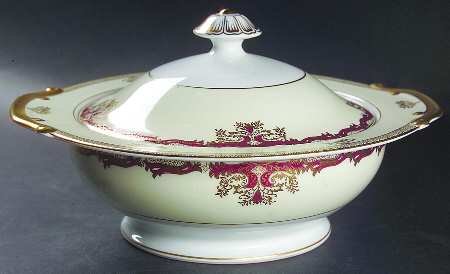 Hampton Round Covered Vegetable