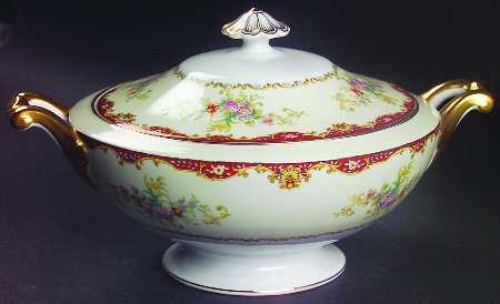 Hanover Round Covered Vegetable