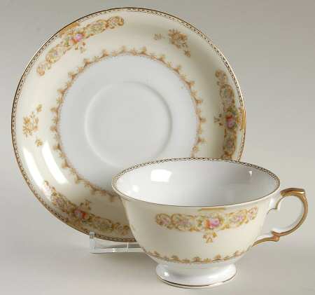 Hastings Footed Cup & Saucer Set