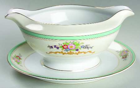 Hopkins Gravy Boat with Attached Underplate