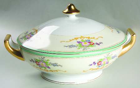 Hopkins Round Covered Vegetable