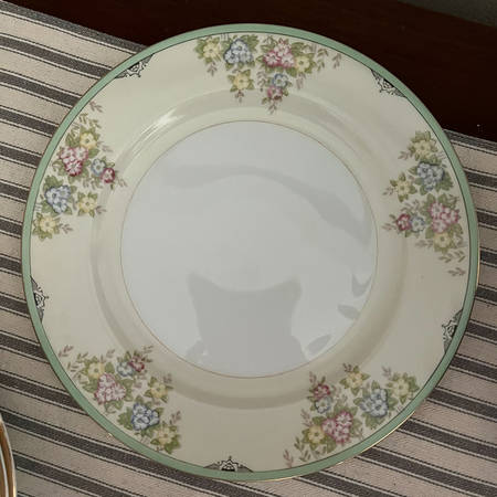 Isabella Luncheon Plate