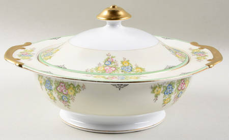Isabella Round Covered Vegetable