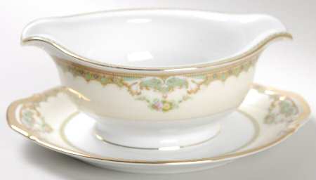 Jean Gravy Boat with Attached Underplate