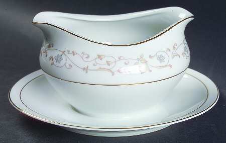 Lace Gravy Boat with Attached Underplate