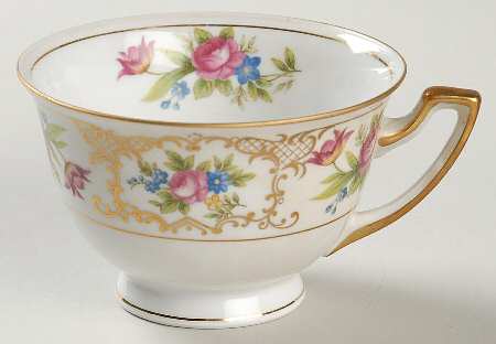 Lee Dresden Footed Cup