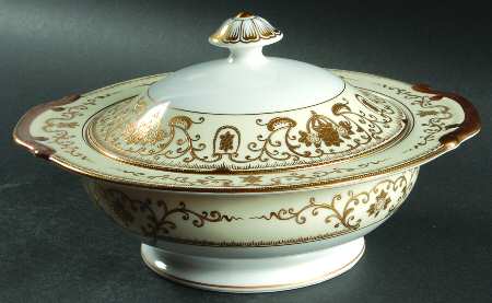 Lee Gold Round Covered Vegetable