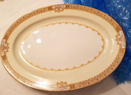 Leonora 14" Oval Serving Platter