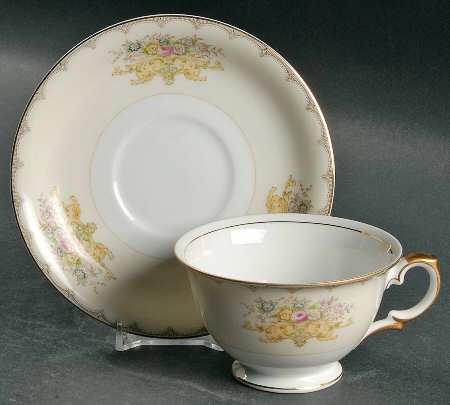 Linden Footed Cup & Saucer Set by Meito