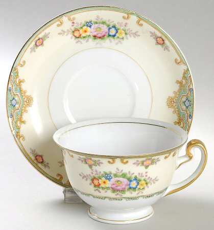 Lisbon Footed Cup & Saucer Set by Meito