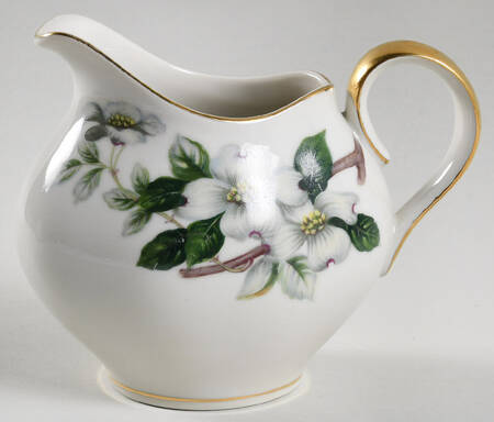 Livonia  Creamer by Meito