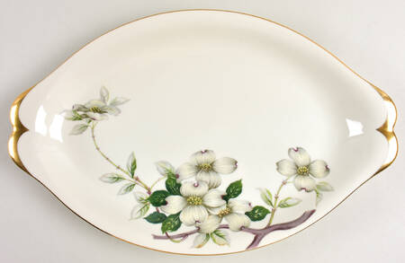 Livonia (White Background) 16" Oval Serving Platter