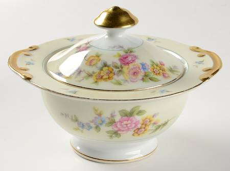 Lucille Sugar Bowl & Lid