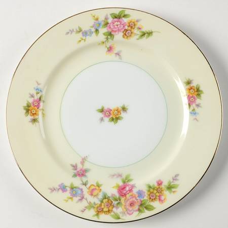 Lucille Salad Plate