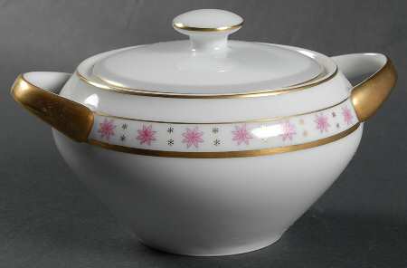 Manor Sugar Bowl & Lid
