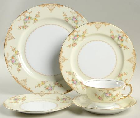 Marie 5 Piece Place Setting