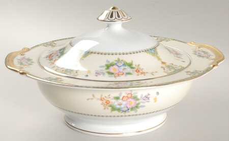 Marcia Round Covered Vegetable