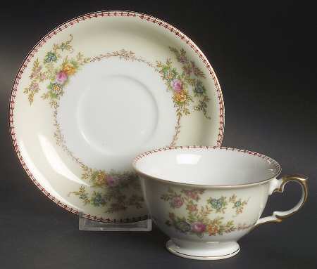 Marjorie Footed Cup & Saucer Set